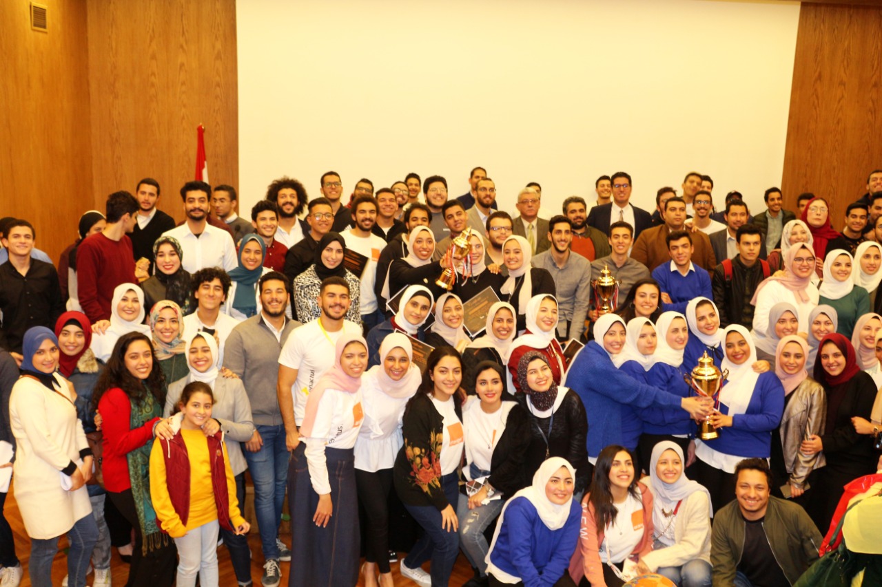 طلاب جامعة المنصورة المبتكرين (3)