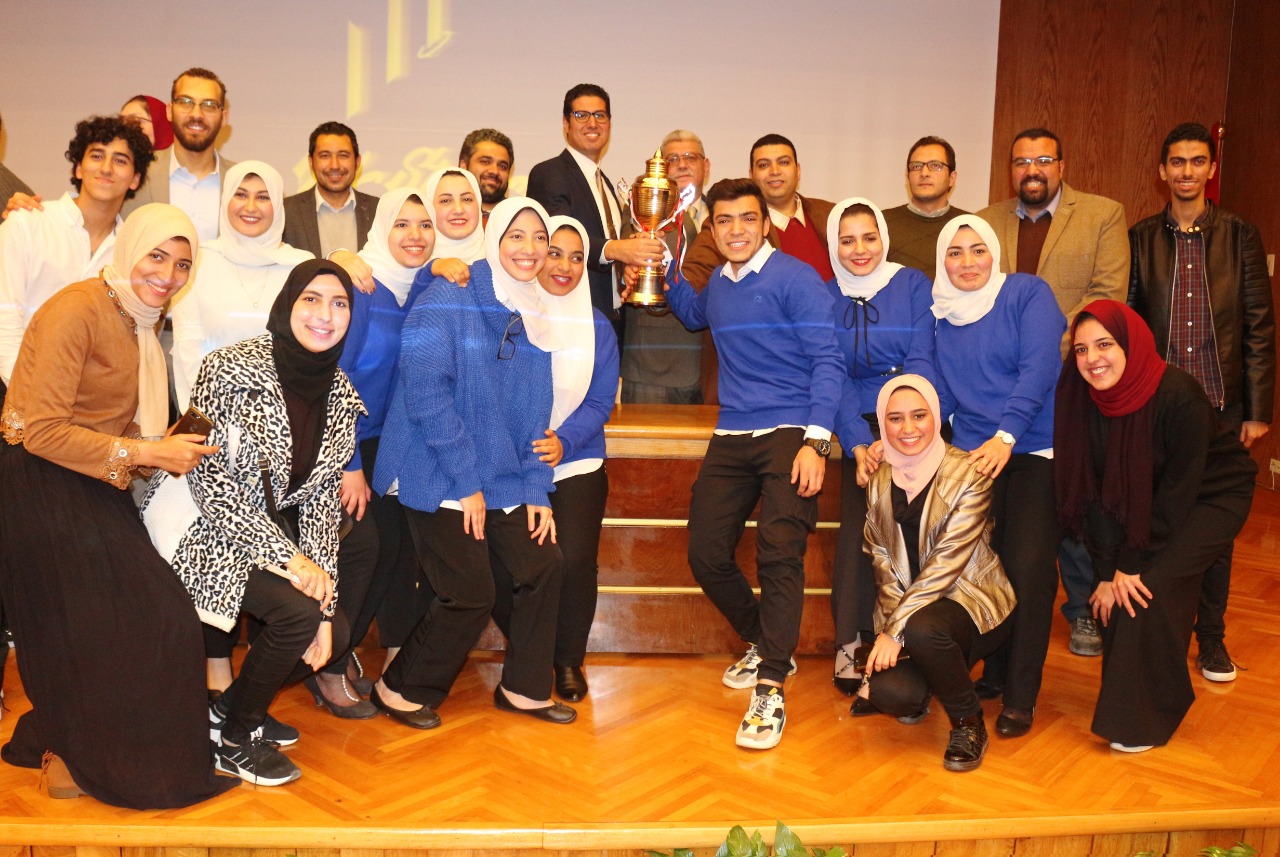 طلاب جامعة المنصورة المبتكرين (4)