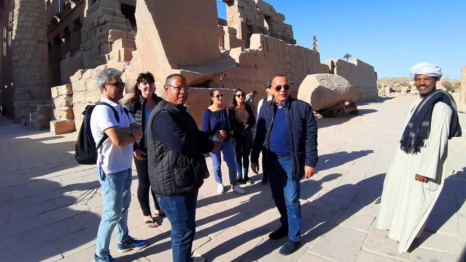 13 أمين الأعلي للآثار يستمع لآراء المرشدين والسياح حول تجميل المعابد وتطويرها لتنشيط السياحة