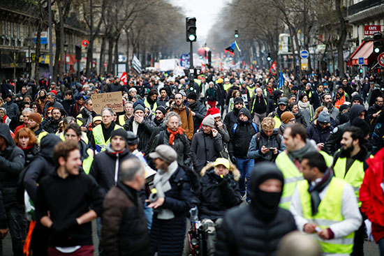 24-يوما-من-الاحتجاجات-فى-فرنسا-على-خطط-إصلاح-معاشات-الحكومة