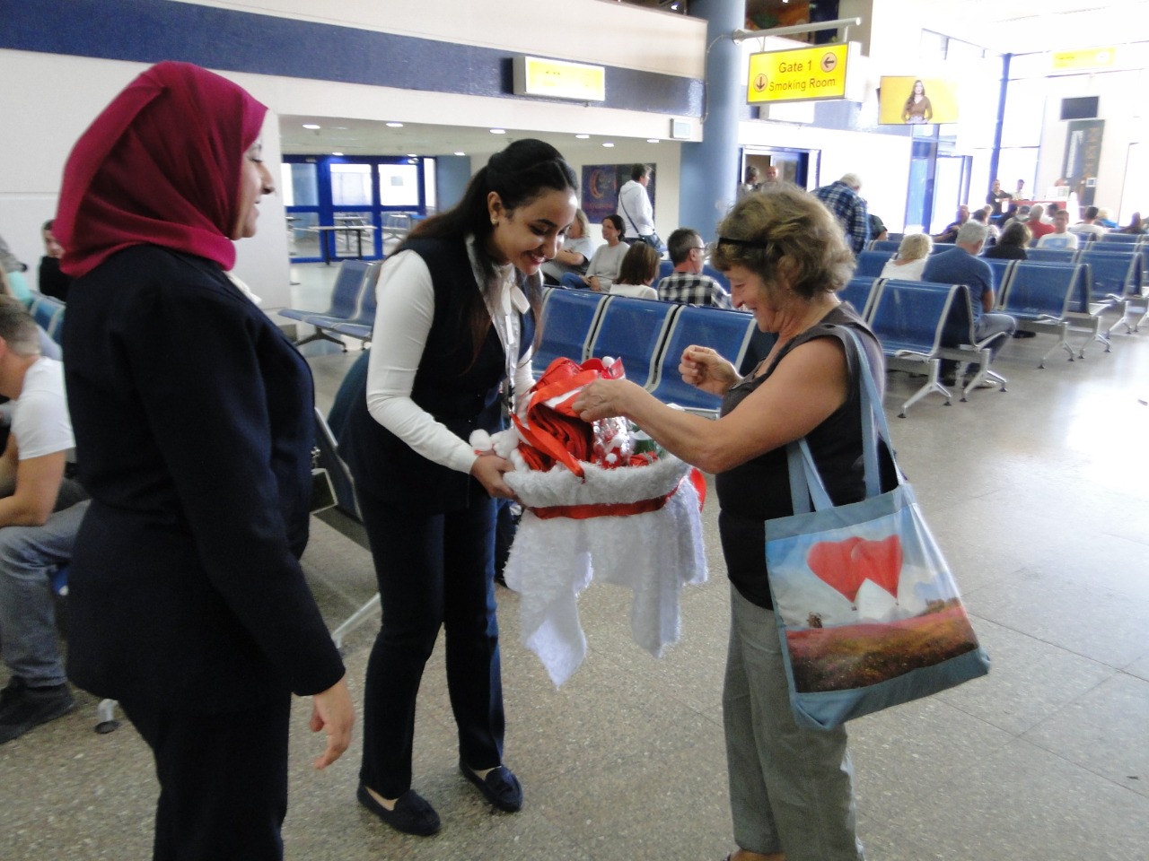 تدفق السياح على مرسى علم (4)