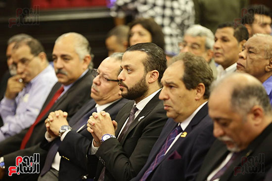 الجلسة الثانية للحوار الوطنى للأحزاب المصرية (19)
