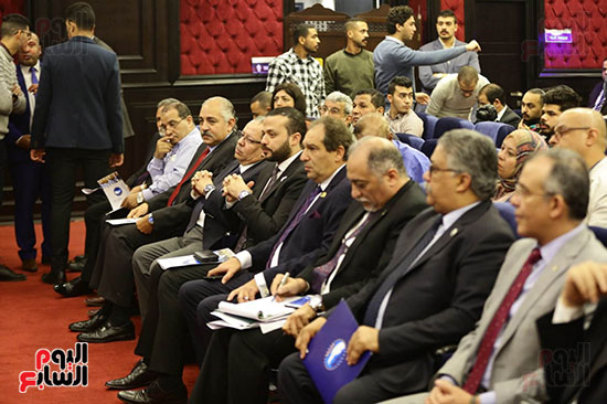 الجلسة الثانية للحوار الوطنى للأحزاب المصرية (18)