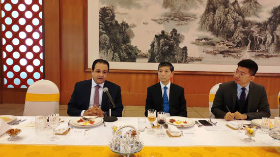 لقاء رئيس لجنه حقوق الإنسان بمجلس النواب،  السفير الصينى بالقاهرة (1)
