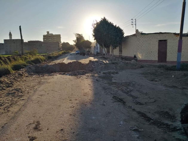 رصف طريق قرية منهري بمركز ابوقرقاص بالمنيا (1)