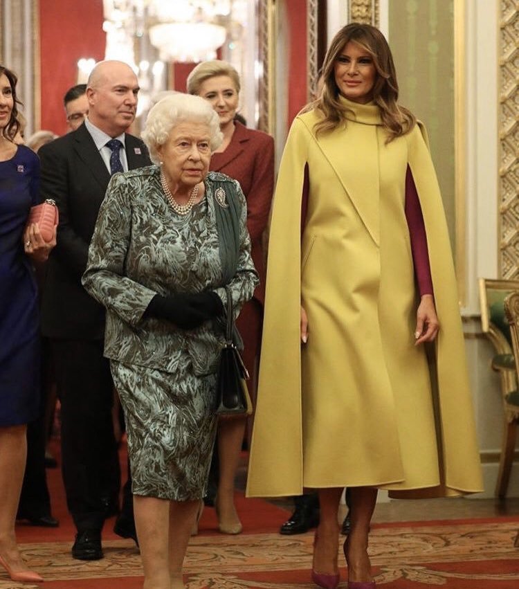 ملكة بريطانيا وميلانيا ترامب فى قصر باكنجهام
