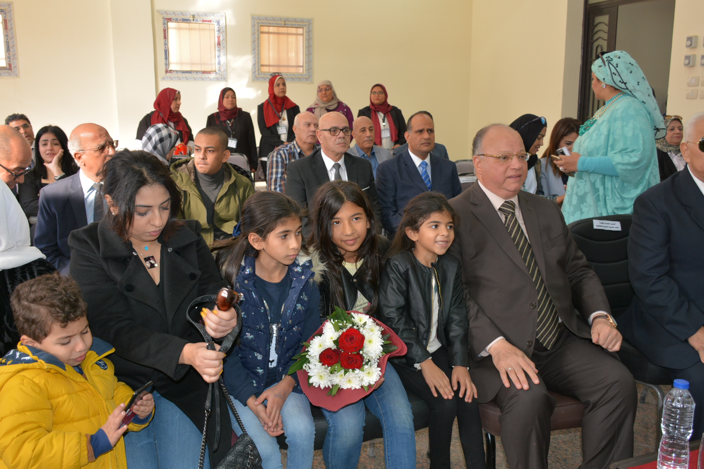 محافظ القاهرة يطلق اسم الشهيد عقيد رامى هلال على مدرسة بالتجمع (3)