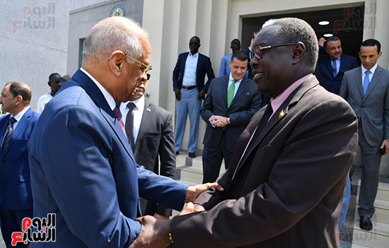  الدكتور على عبد العال ومارتن لومورو وزير شئؤن مجلس الوزراء فى جنوب السودان (9)