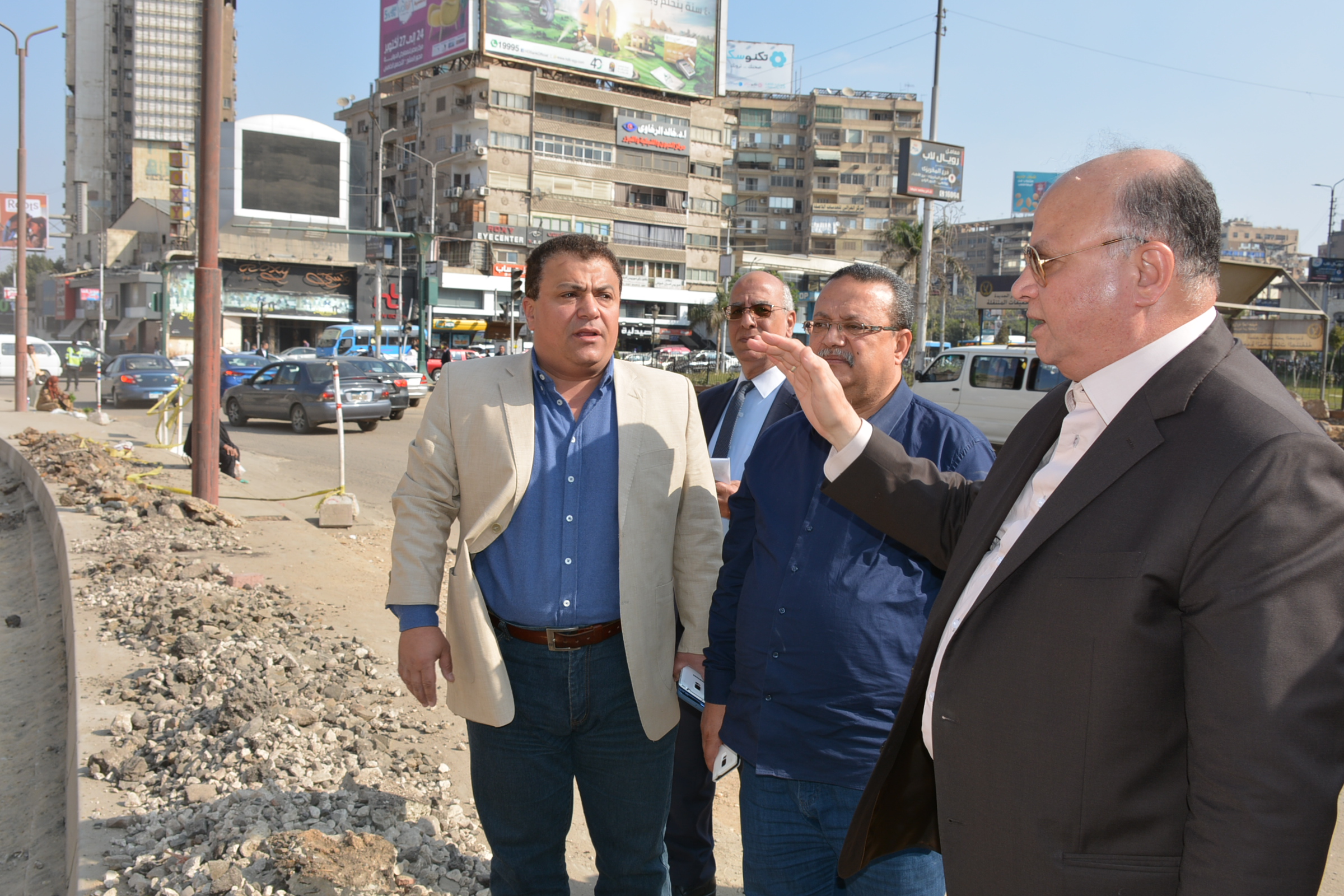 محافظ القاهرة يتفقد أعمال تطوير ميدان روكسى (2)