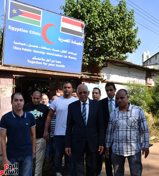 رئيس البرلمان يختتم زيارته لجنوب السودان بزيارة العيادة المصرية بجوبا (9)