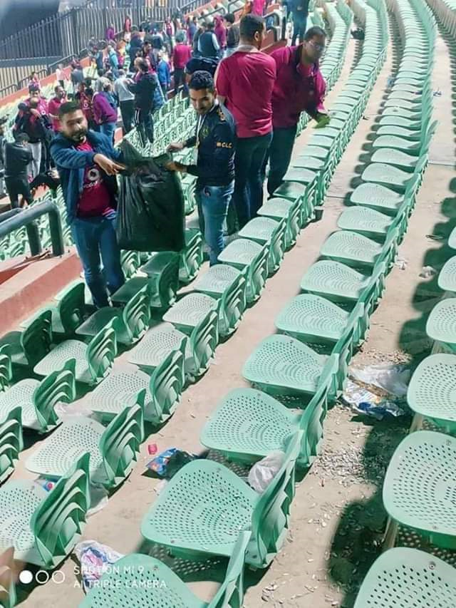جماهير الاستاد جماهير الاستاد