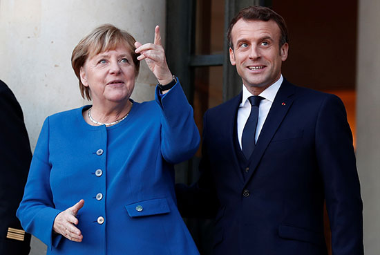 الرئيس الفرنسى يستقبل مستشارة المانيا