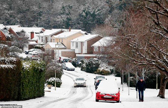 الثلوج كست بريطانيا فو اسوأ موجة طقس منذ 7 سنوات  (24)