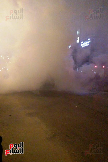 احتراق سيارة أجرة بشارع 15 مايو بشبرا الخيمة  (2)