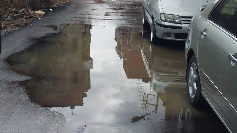 تراكم مياه الأمطار فى قرية أشمون الرمان بالدقهلية  (4)