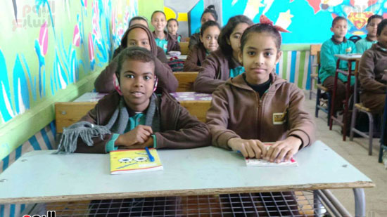 انتظام الدراسة ب1293 مدرسة بمحافظة اسوان وعلم مصر يتصدر الطابور  (4)