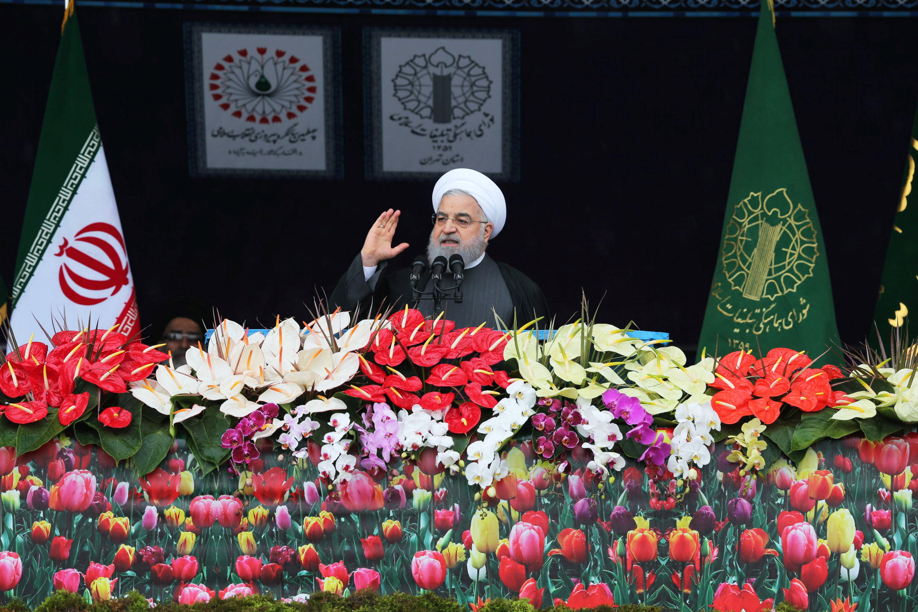 الرئيس الإيرانى يلقى خطابا بمناسبة الذكرى الـ40 للثورة