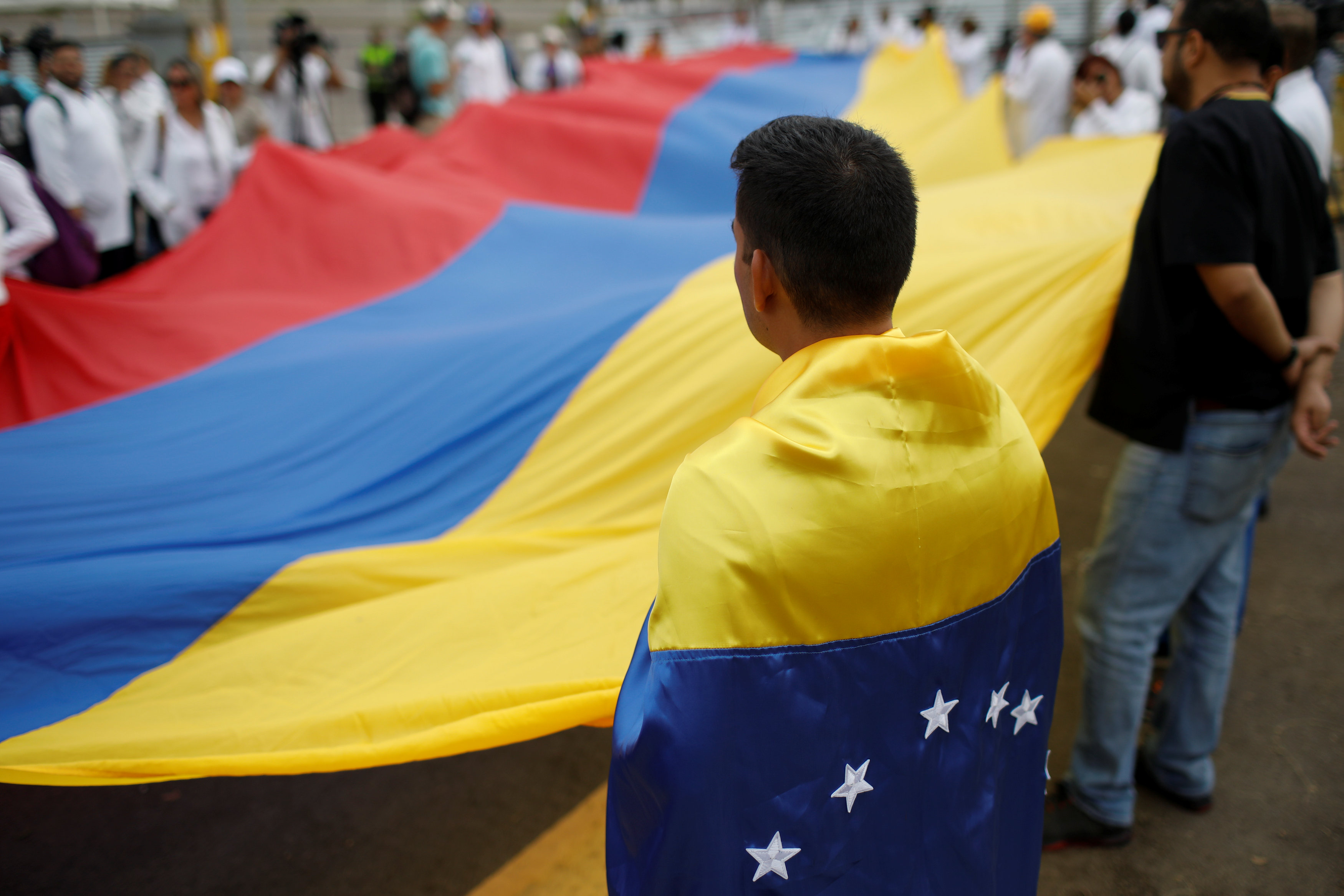 أطباء فنزويلا يحتجون بسبب الأوضاع المأساوية (9)