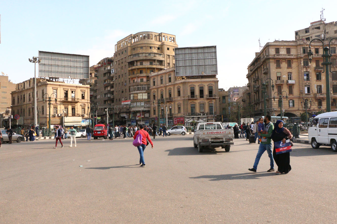 حملات بأحياء القاهرة لرفع الإشغالات (3)