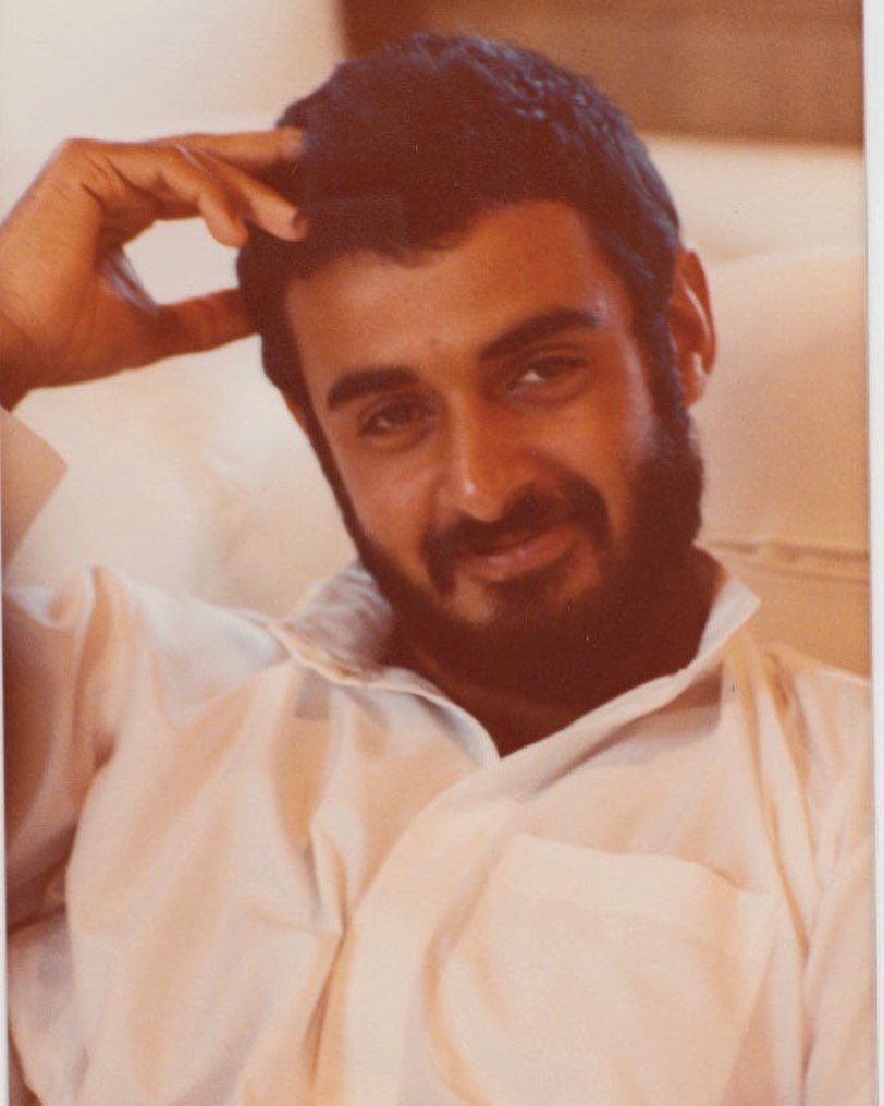 صورة تاريخية للشيخ محمد بن زايد خلال مرحلة الشباب