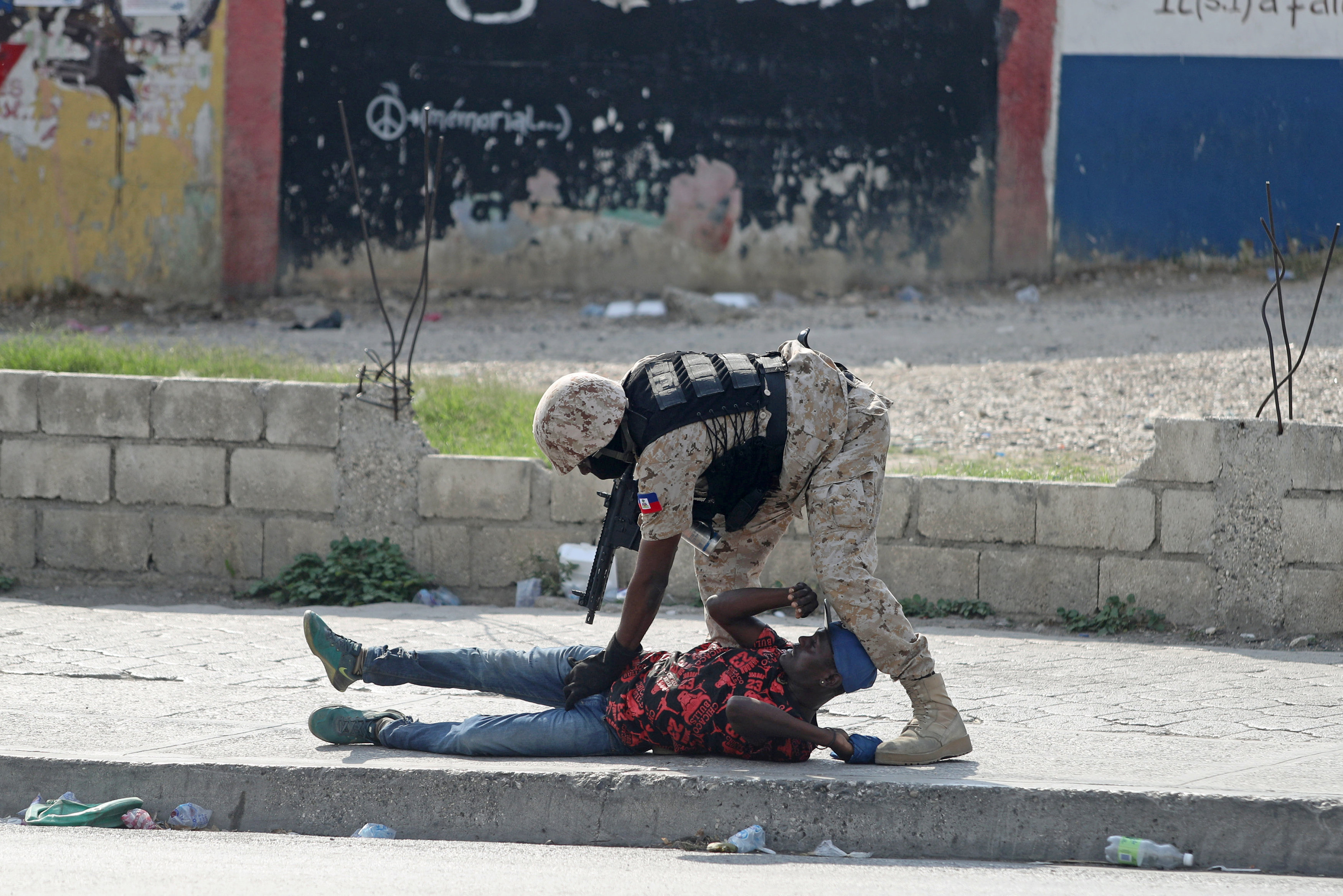 تجدد أعمال العنف فى هايتى  (11)