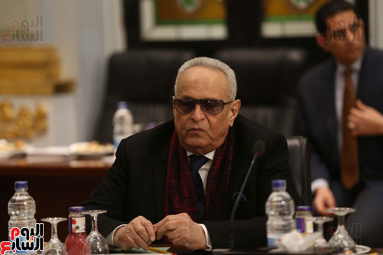لجنة خاصة برئاسة السيد الشريف بحضور وزيرة الصحة (7)