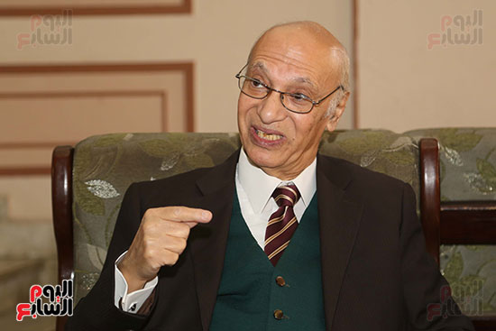 المستشار محمد الشناوى نائب رئيس المحكمة الدستورية السابق (2)