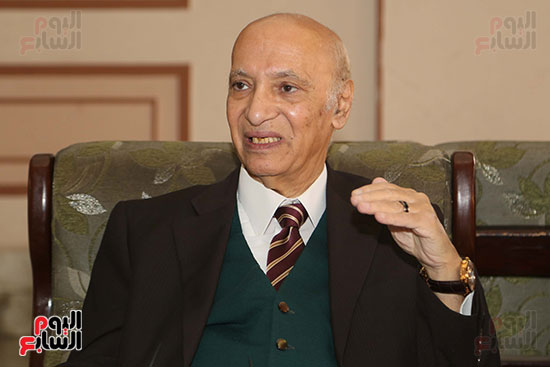 المستشار محمد الشناوى نائب رئيس المحكمة الدستورية السابق (5)