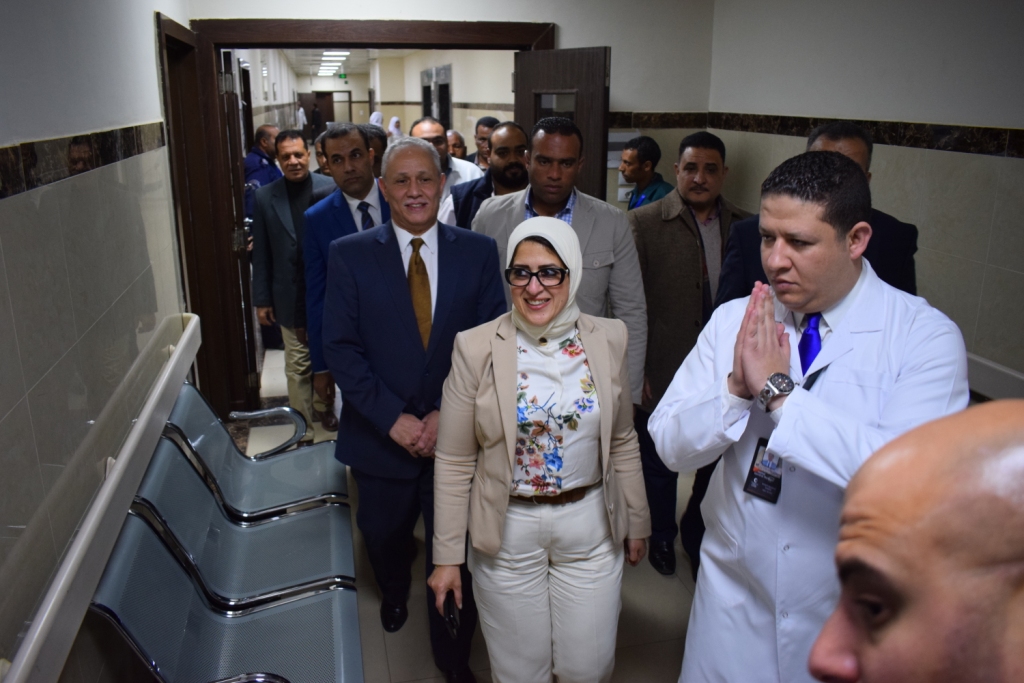 صور وزيرة الصحة الأقصر تعتبر عاصمة الطب حاليا في جنوب مصر اليوم السابع