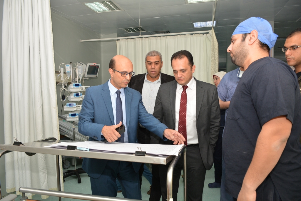 مستشار وزير التعليم العالى يتفقد مستشفى الاورمان للقلب وطب الأسنان  (11)