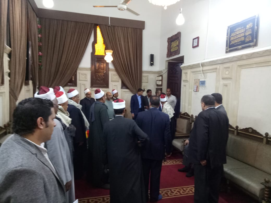 محافظ قنا يستقبل وفد دينية النواب بمسجد سيدى عبد الرحيم القنائى (2)