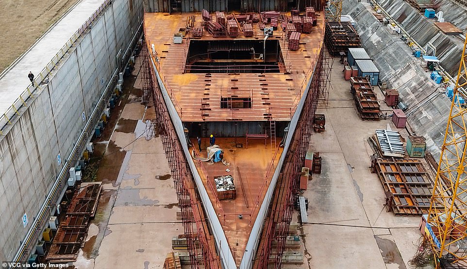 شركة صينية تبنى سفينة تيتانيك مرة آخرى (3)