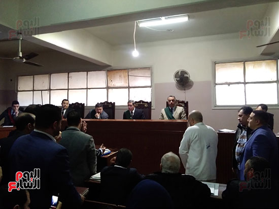 محاكمة الطبيب قاتل زوجته وأولاده بكفر الشيخ (13)
