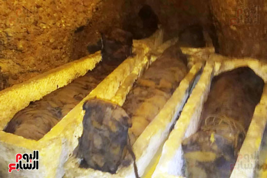 المومياوات المكتشفة بمقابر تونة الجبل فى المنيا (19)