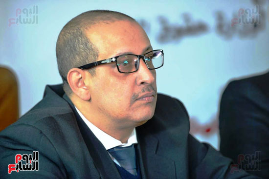 ندوة حول انتهاكات الميليشا الحوثية لحقوق الإنسان باليمن بالسفارة اليمنية (22)