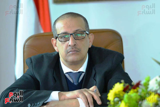 ندوة حول انتهاكات الميليشا الحوثية لحقوق الإنسان باليمن بالسفارة اليمنية (23)
