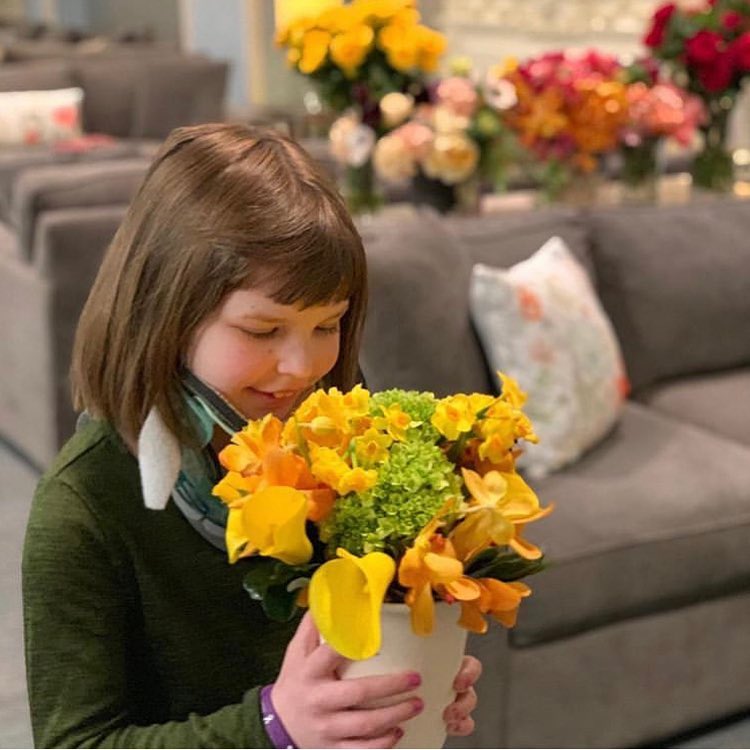 اطفال مرضى السرطان تمتعوا بزهور الدوقة (1)