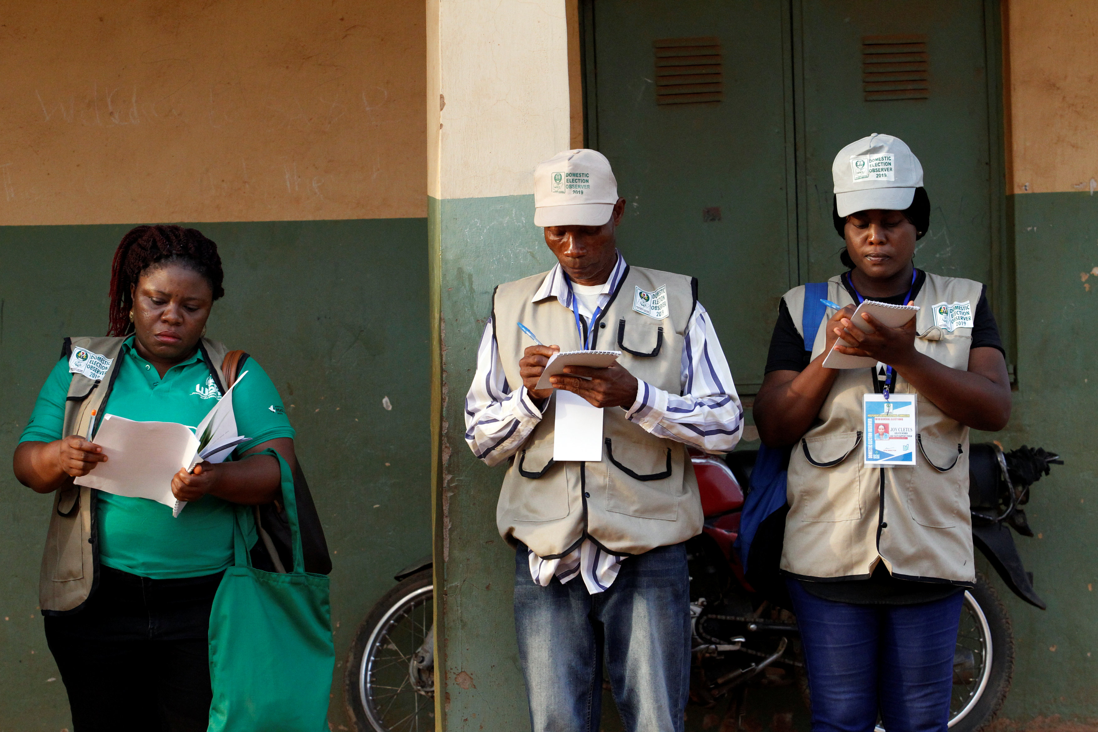 بدء التصويت فى الانتخابات بنيجيريا (8)