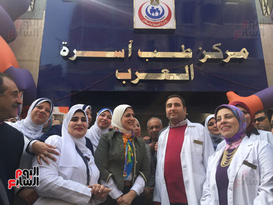 وزيرة-الصحة-بالحملة-القومة-ضد-مرض-شلل-الأطفال-ببورسعيد-(7)