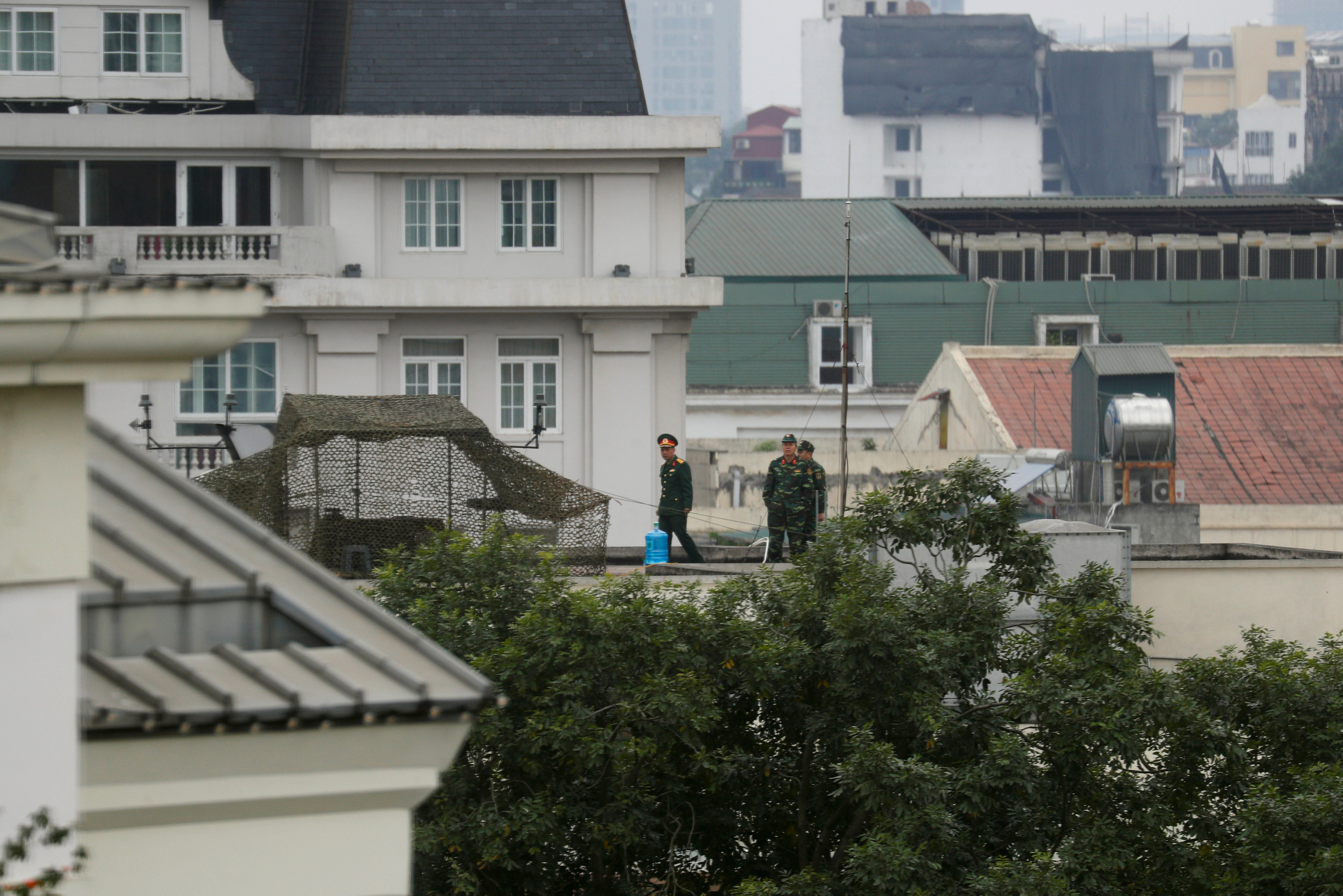 قوات الأمن الفيتنامية تواصل استعدادها لتأمين القمة المرتقبة