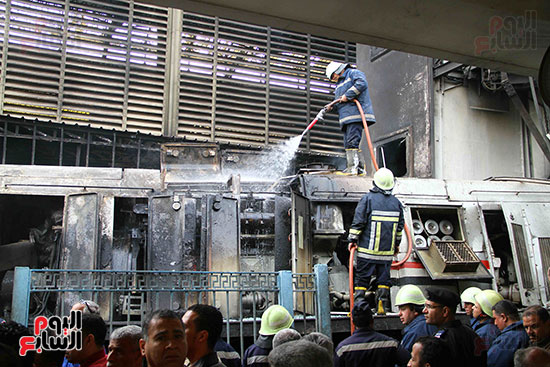 بالصور القصة الكاملة لأسباب حادث حريق محطة مصر 84419-حريق-مح