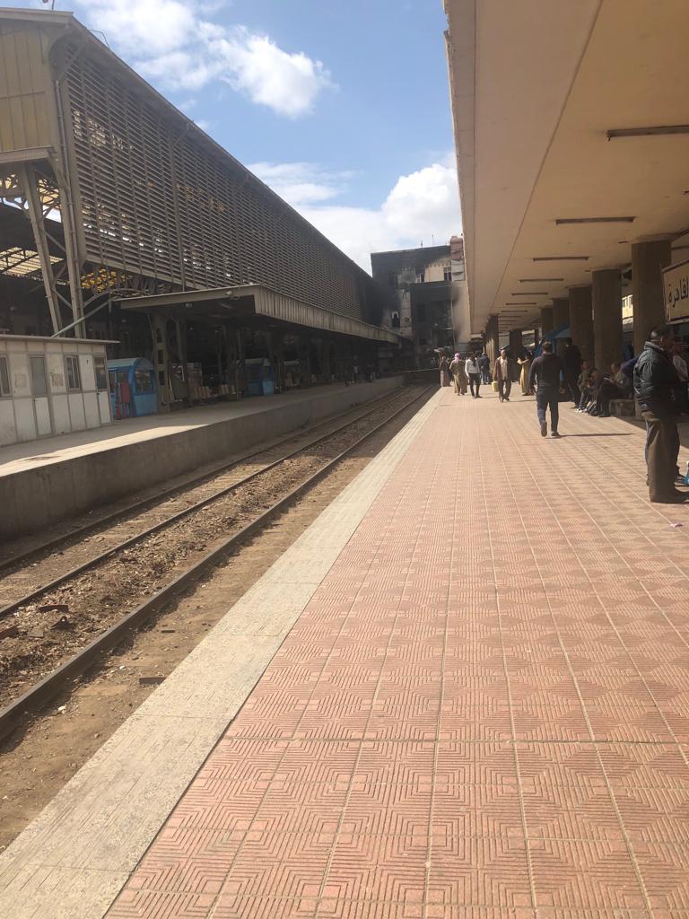 عودة حركة القطارات لطبيعتها بمحطة مصر (11)