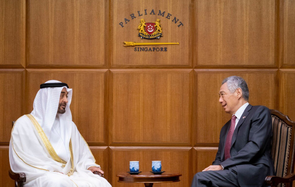 محمد بن زايد ورئيس وزراء سنغافورة