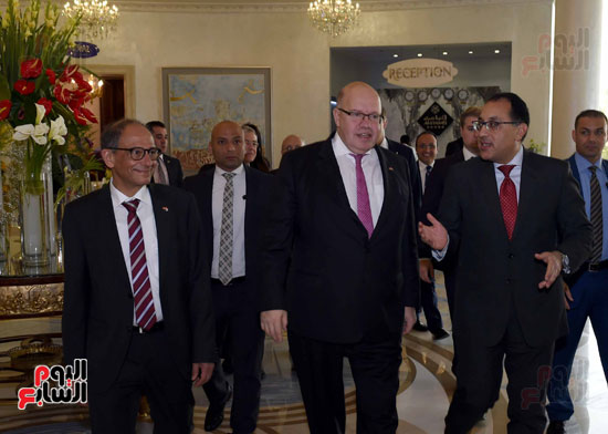 رئيس الوزراء يشهد إعلان مشترك لتعميق العلاقات بين مصر وألمانيا (3)