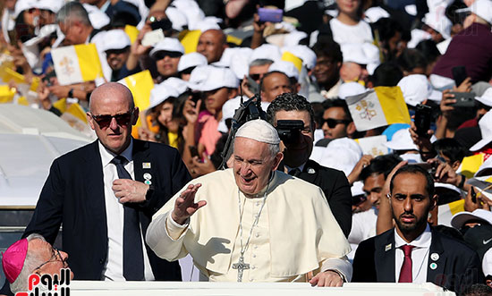 البابا-فرنسيس-يتلقى-احتفاءا-كبيرا-أثناء-زيارته-للإمارات