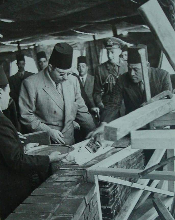 الملك فاروق يضع حجر الأساس لمشروع تقوية خزان أسوان