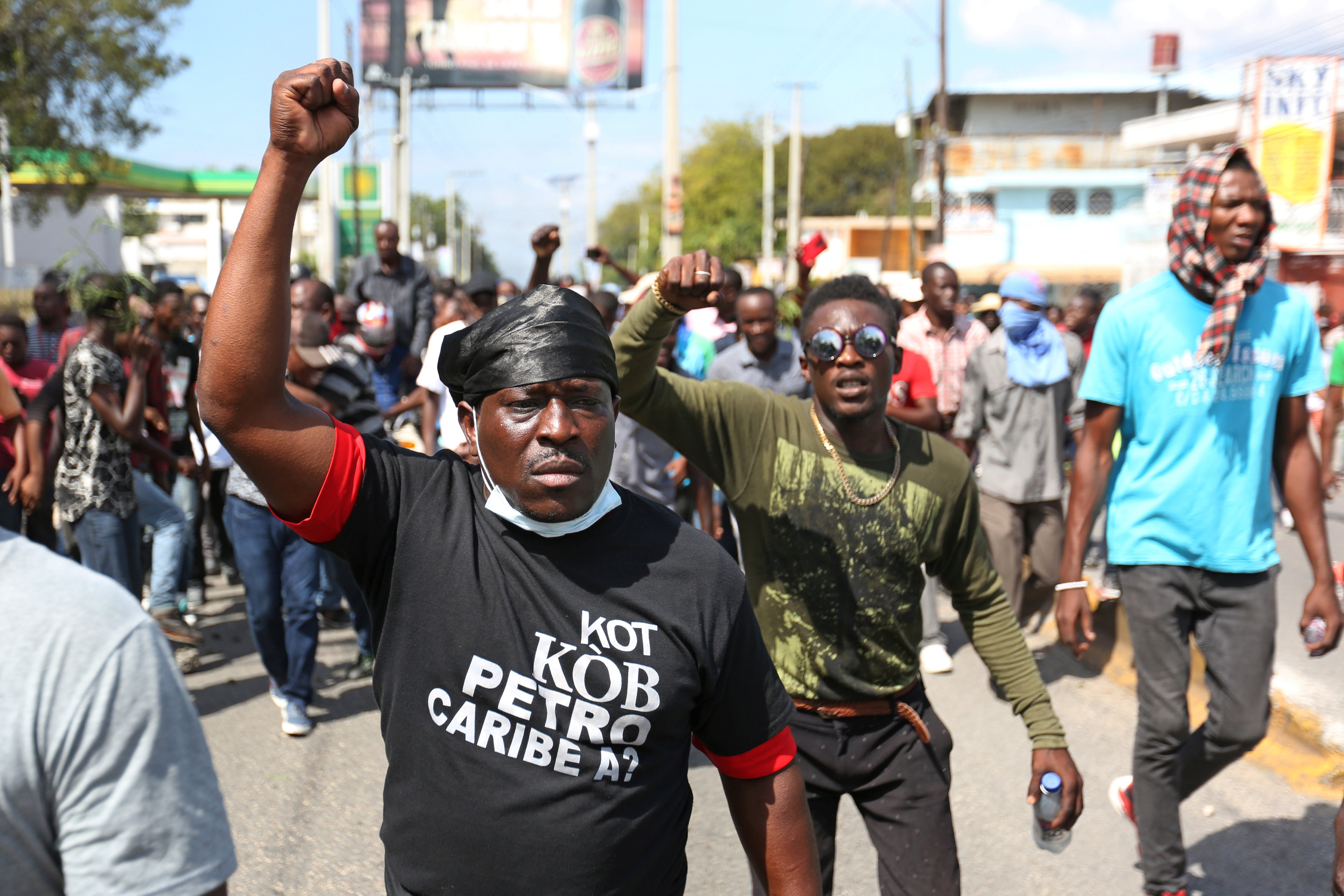 مظاهرات عنيفة فى هايتى بسبب الفساد (11)