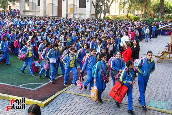 أول أيام الدراسة بالتيرم الثانى (36)