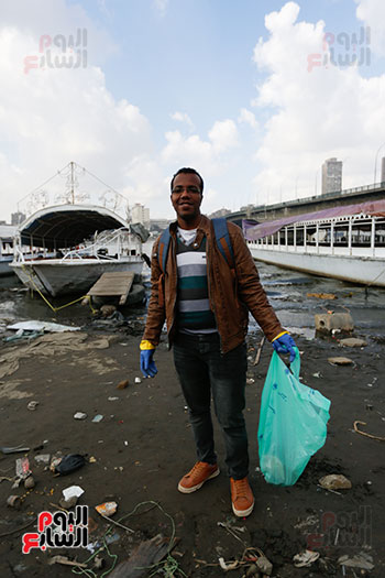 وزيرة البيئة تطلق حملة لتنظيف نهر النيل من المخلفات خاصة البلاستيكية (61)