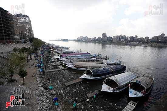 وزيرة البيئة تطلق حملة لتنظيف نهر النيل من المخلفات خاصة البلاستيكية (74)